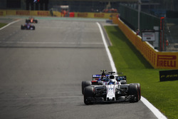 Felipe Massa, Williams FW40, Carlos Sainz Jr., Scuderia Toro Rosso STR12