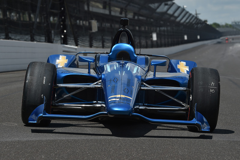 Машина Chevrolet IndyCar 2018 года