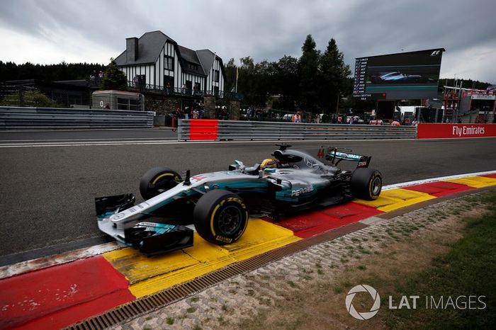 Lewis Hamilton, Mercedes-Benz F1 W08