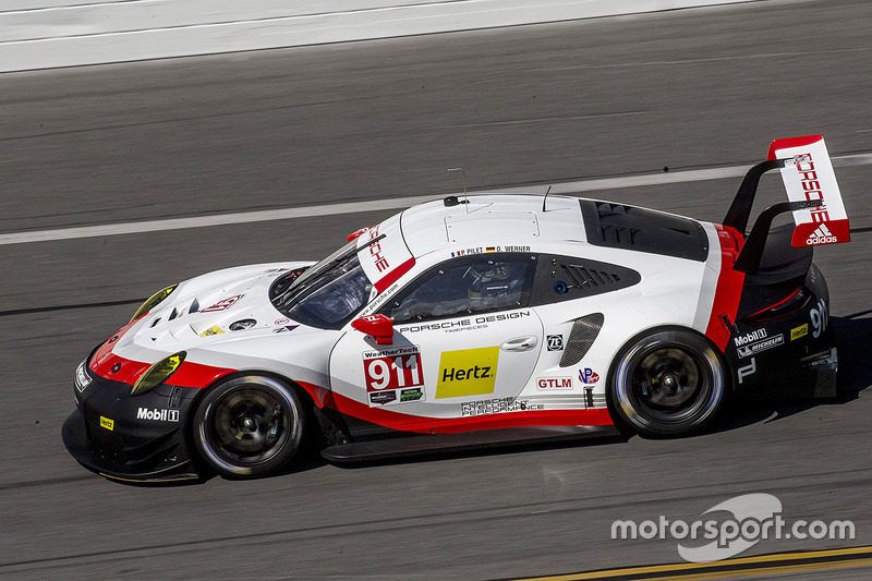 #911 Porsche Team North America Porsche 911 RSR: Patrick Pilet, Dirk Werner