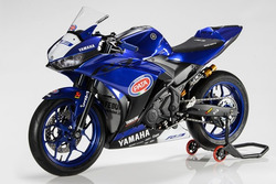Мотоцикл Yamaha YZF-R3 учасників програми R3 bLU cRU