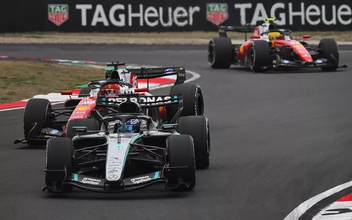 Charles Leclerc, Ferrari, George Russell, Mercedes