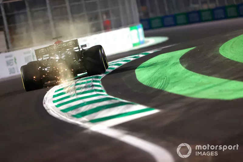 Lewis Hamilton, Mercedes W12