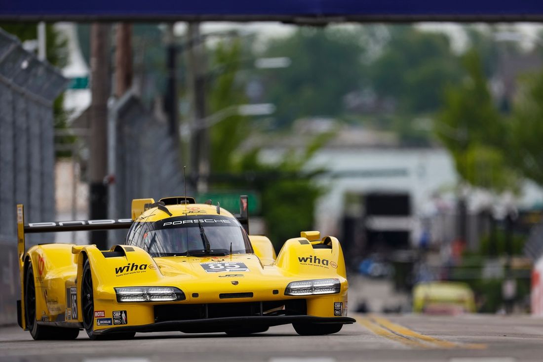 #85 JDC Miller MotorSports Porsche 963: Tijmen Van Der Helm, Gianmaria Bruni