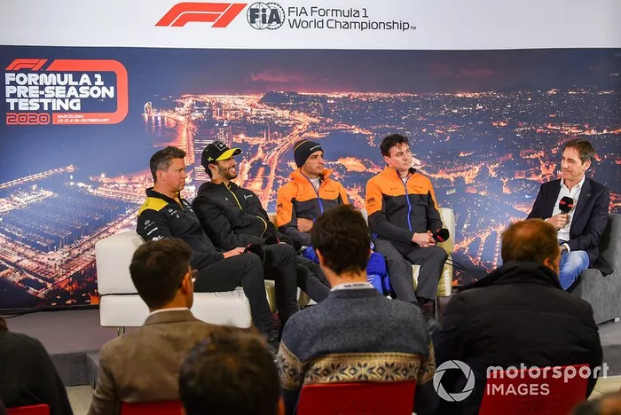 Marcin Budkowski, Renault F1 Team, Daniel Ricciardo, Renault F1, Carlos Sainz Jr., McLaren, e James Key, Technical Director, McLaren in conferenza stampa