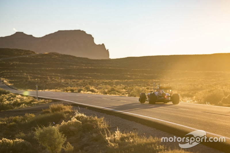 Daniel Ricciardo, Red Bull Racing di Monument Valley