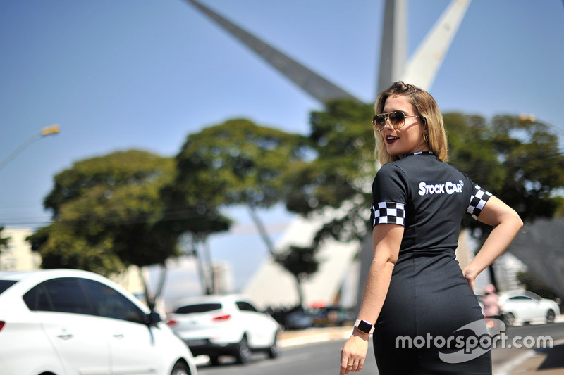 Chica de la parrilla