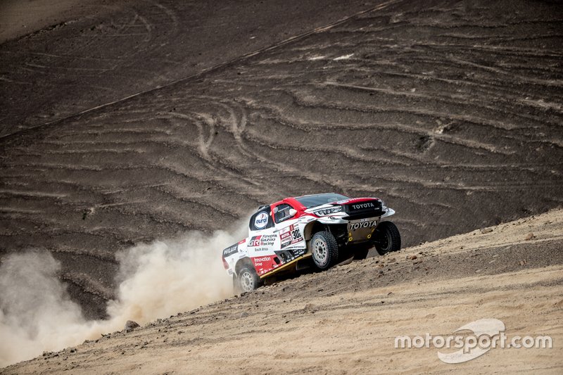 #302 Toyota Gazoo Racing Toyota Hilux: Giniel de Villiers, Dirk von Zitzewitz