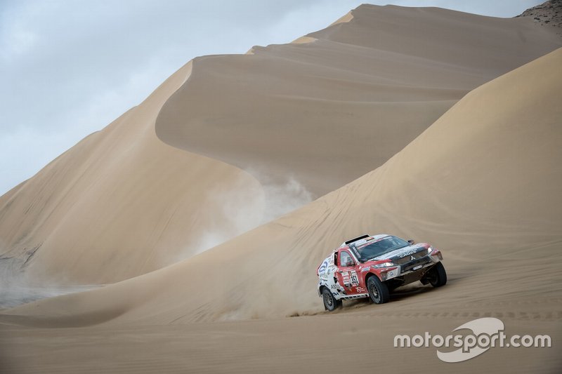 #351 Mitsubishi: Cristina Gutierrez, Pablo Moreno Huete