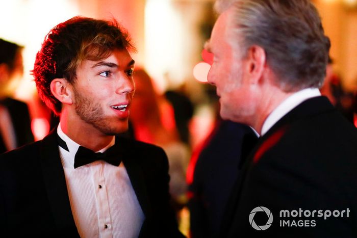 Pierre Gasly y Sean Bratches