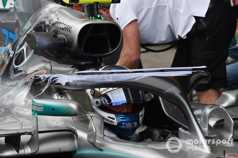 Mercedes F1 W09 в аэродинамической краске