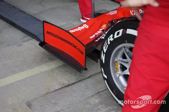 Detalle técnico de Ferrari