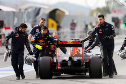 Daniil Kvyat, Red Bull Racing RB12