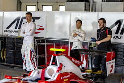 Alexander Albon, ART Grand Prix and Nirei Fukuzumi, ART Grand Prix