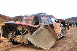 #301 Toyota Gazoo Racing, Toyota: Nasser Al-Attiyah, Matthieu Baumel after the crash