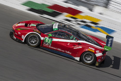 #63 Scuderia Corsa Ferrari 488 GT3: Крістіна Нільсен, Алессандро Бальдзан