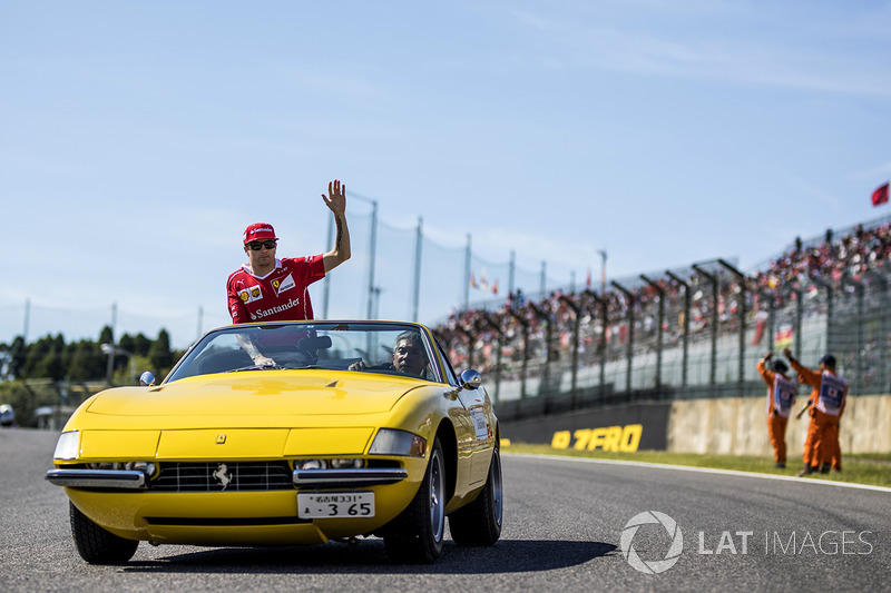 Kimi Raikkonen, Ferrari on the drivers parade