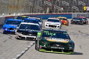 Kevin Harvick, Stewart-Haas Racing, Ford Mustang Busch Beer / Ducks Unlimited and Aric Almirola, Stewart-Haas Racing, Ford Mustang Smithfield