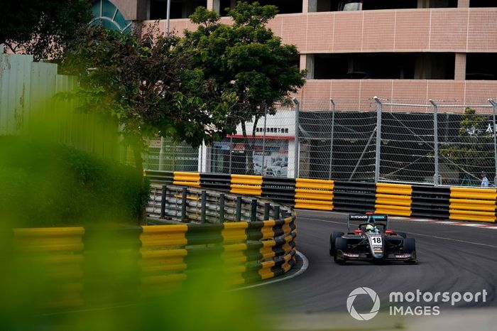 Sophia Flörsch, HWA Racelab