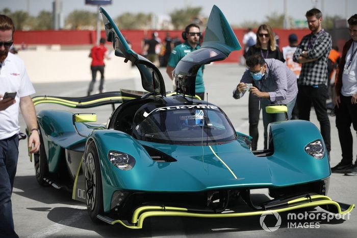 Aston Martin Valkyrie AMR Pro