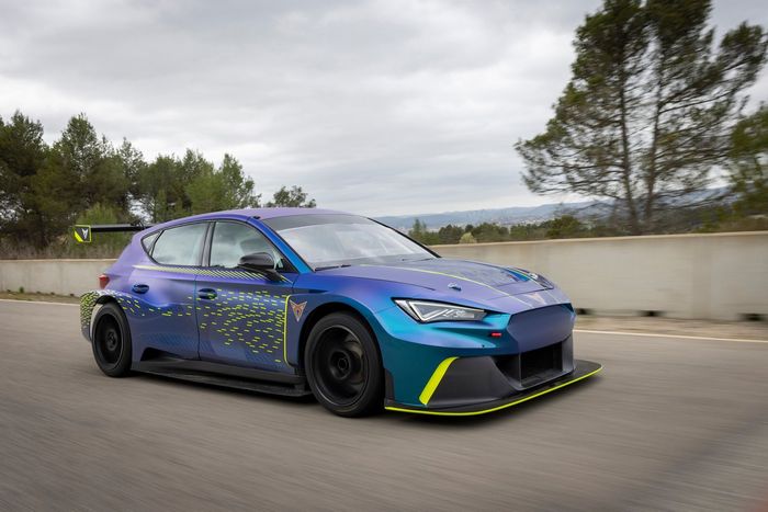 Cupra EKS, Cupra e-Racer