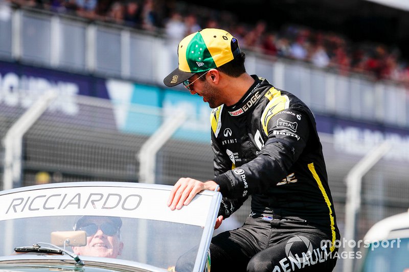 Daniel Ricciardo, Renault F1 Team, pilotlar geçit töreninde