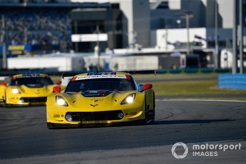 #3 Corvette Racing Corvette C7.R, GTLM: Ян Магнуссен, Антоніо Гарсія, Майк Рокенфеллер, #4 Corvette Racing Corvette C7.R, GTLM: Олівер Гевін, Томмі Мілнер, Марсель Фасслер