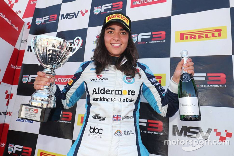 Podium : Jamie Chadwick, Douglas Motorsport, victorieuse