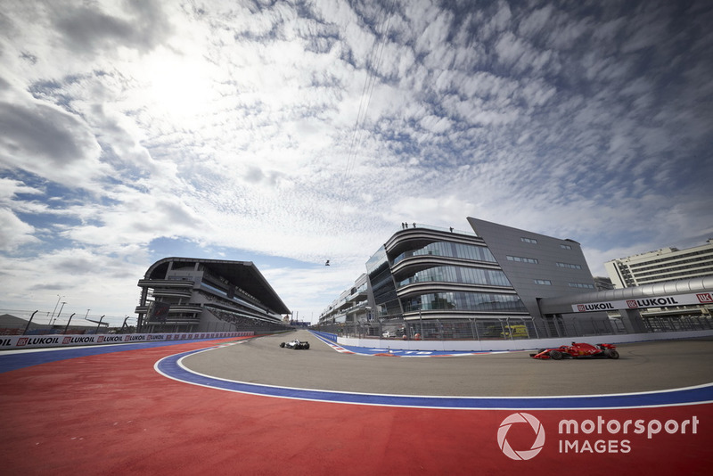 Lewis Hamilton, Mercedes AMG F1 W09, leads Sebastian Vettel, Ferrari SF71H