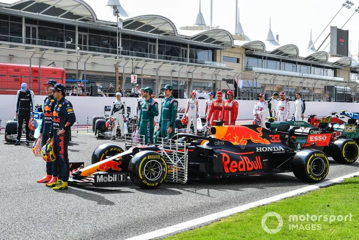 Los pilotos y sus coches para la F1 2021