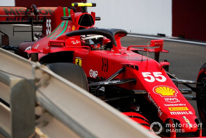 Carlos Sainz Jr., Ferrari SF21