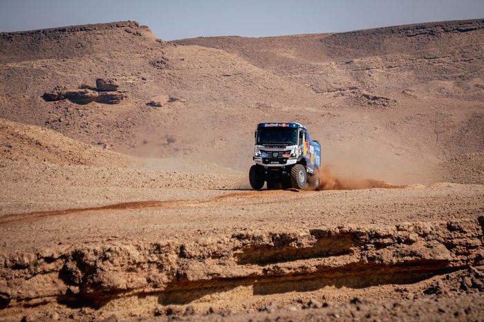 #500 Kamaz - Master: Dmitry Sotnikov, Ruslan Akhmadeev, Ilgiz Akhmetzianov