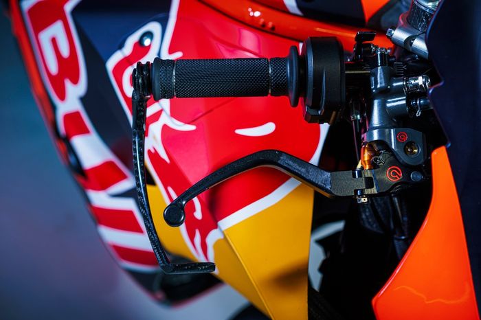 RC16 Red Bull KTM Factory Racing 