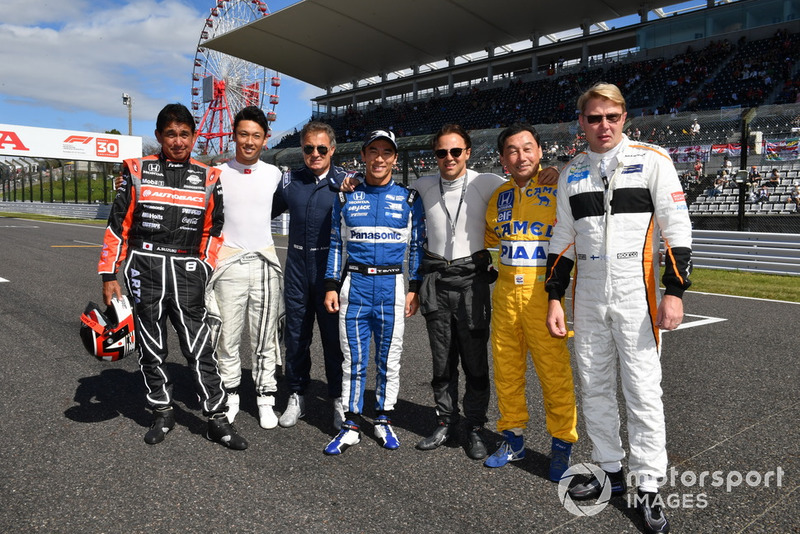 Jean Alesi, Kazuki Nakajima, Aguri Suzuki, Takuma Sato, Satoru Nakajima and Mika Hakkinen at Legends F1 30th Anniversary Lap Demonstration