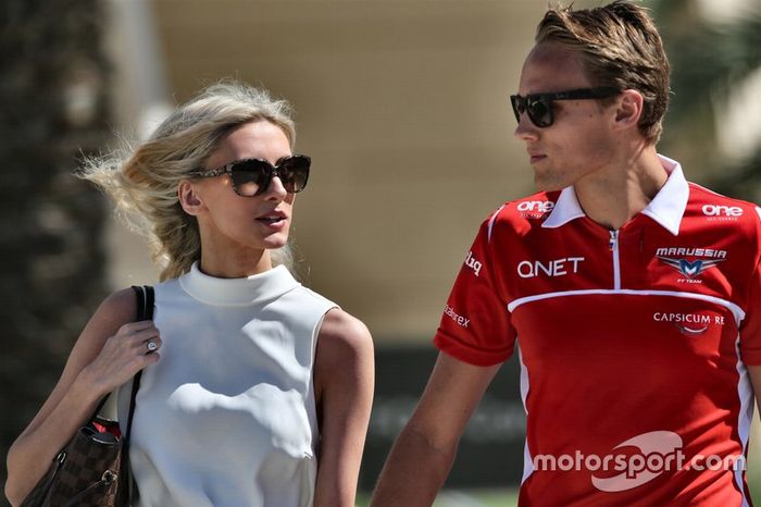 Chloe Roberts, novia de Max Chilton