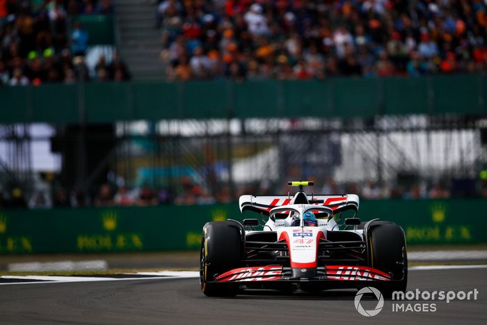 Mick Schumacher, Haas VF-22