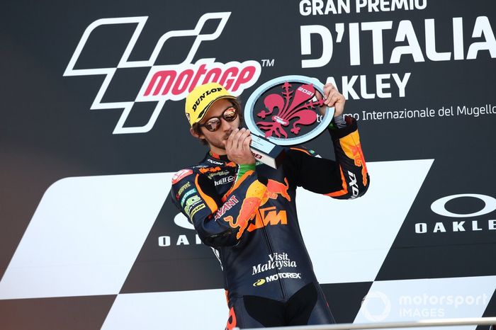 Ganador de la carrera Remy Gardner, Red Bull KTM Ajo