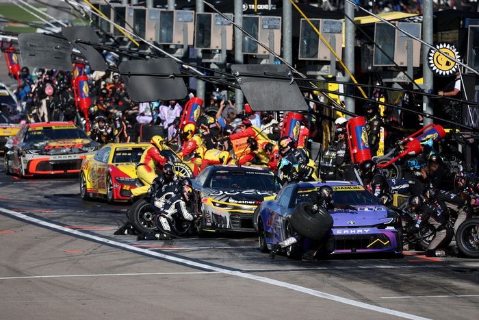 Denny Hamlin, Joe Gibbs Racing Toyota