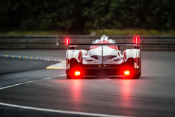 #6 Toyota Racing, Toyota TS050 Hybrid: Stéphane Sarrazin, Mike Conway, Kamui Kobayashi
