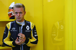 Kevin Magnussen, Renault Sport F1 Team