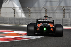 Oliver Turvey, McLaren MCL32