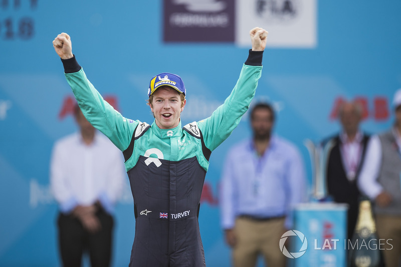 Oliver Turvey, NIO Formula E Team, on the podium