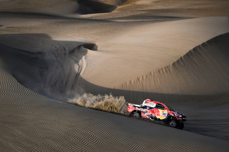 #301 Toyota Gazoo Racing Toyota: Nasser Al-Attiyah, Mathieu Baumel