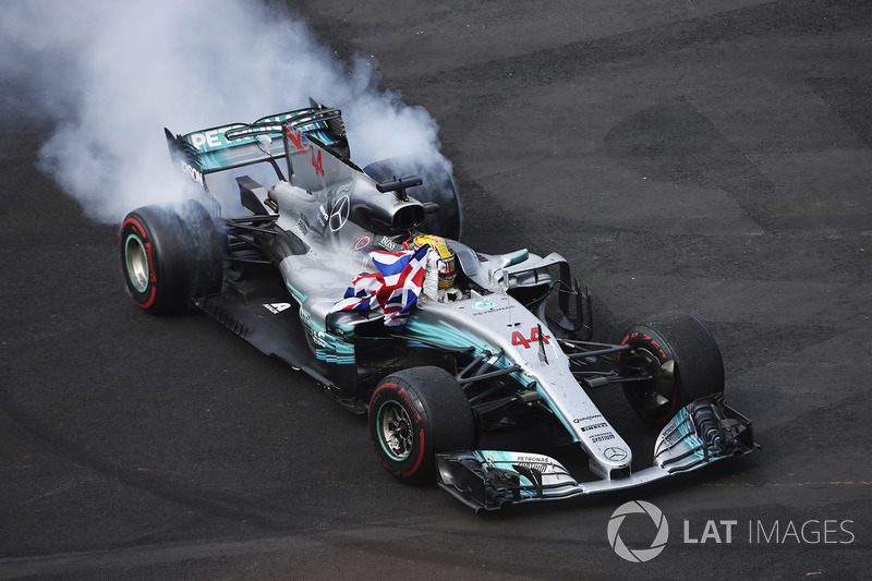 2017 World Champion Lewis Hamilton, Mercedes AMG F1