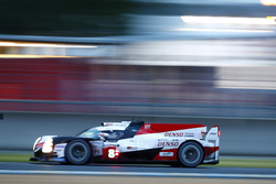 #8 Toyota Gazoo Racing Toyota TS050: Себастьян Буемі, Казукі Накадзіма, Фернандо Алонсо