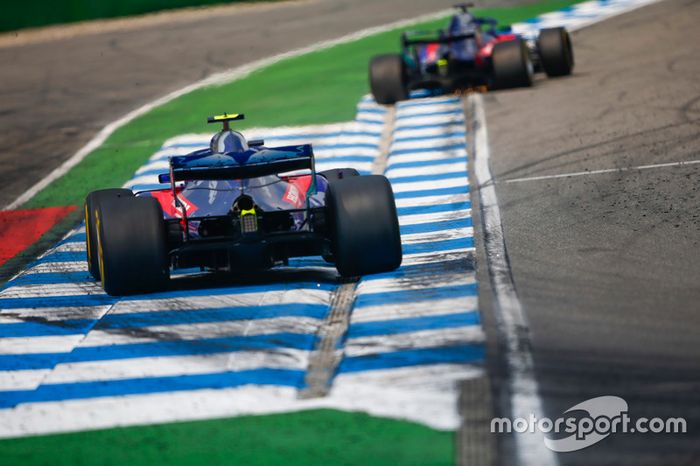Brendon Hartley, Toro Rosso STR13,  Pierre Gasly, Toro Rosso STR13