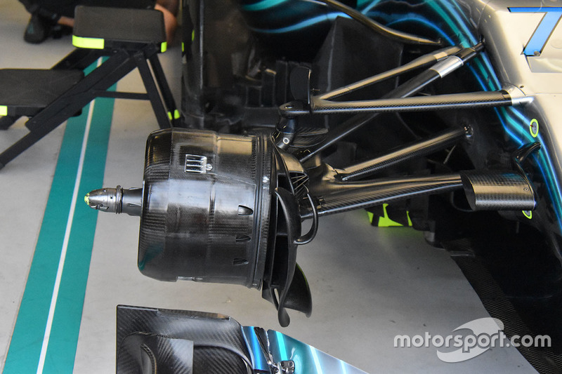 Mercedes AMG F1 W09 front brake detail