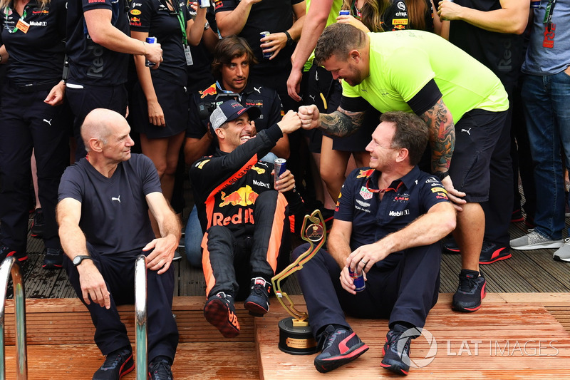 Daniel Ricciardo, Red Bull Racing celebrates with Adrian Newey, Red Bull Racing, Christian Horner, Red Bull Racing Team Principal and the team at the Red Bull Racing Energy Station swimming pool