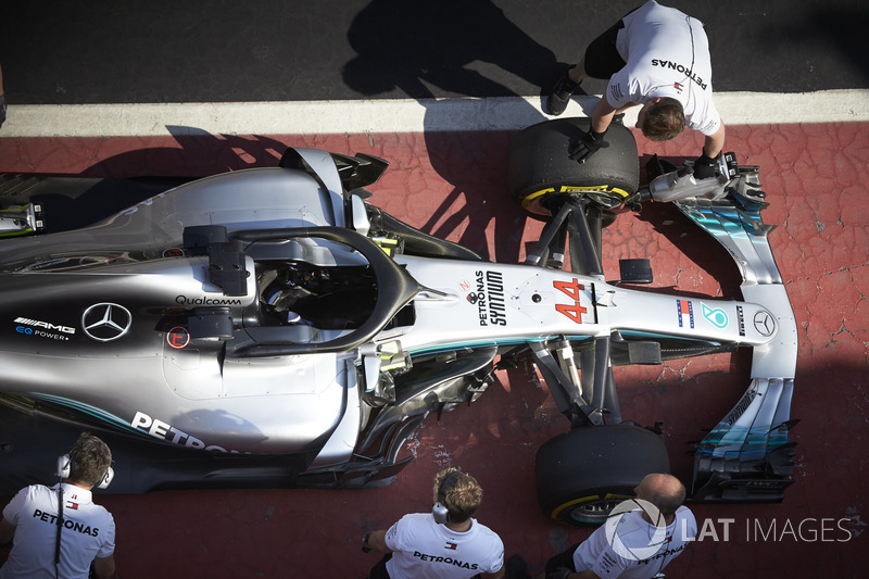 Lewis Hamilton, Mercedes AMG F1 W09 mühendisleri