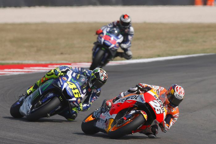 En la vuelta 22 de Misano 2016, Pedrosa culminó la remontada tras adelantar a Lorenzo y Rossi en poco margen de tiempo